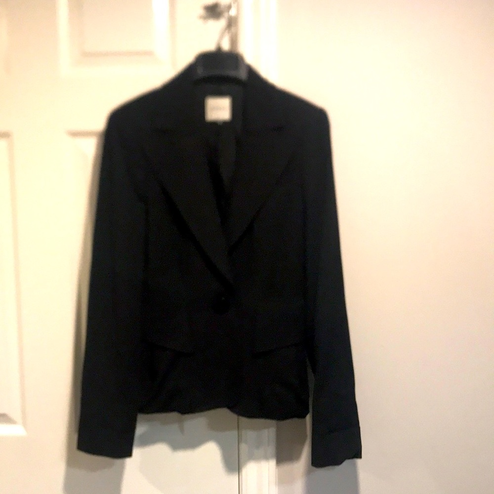 Dubuc one button blazer. Size 8